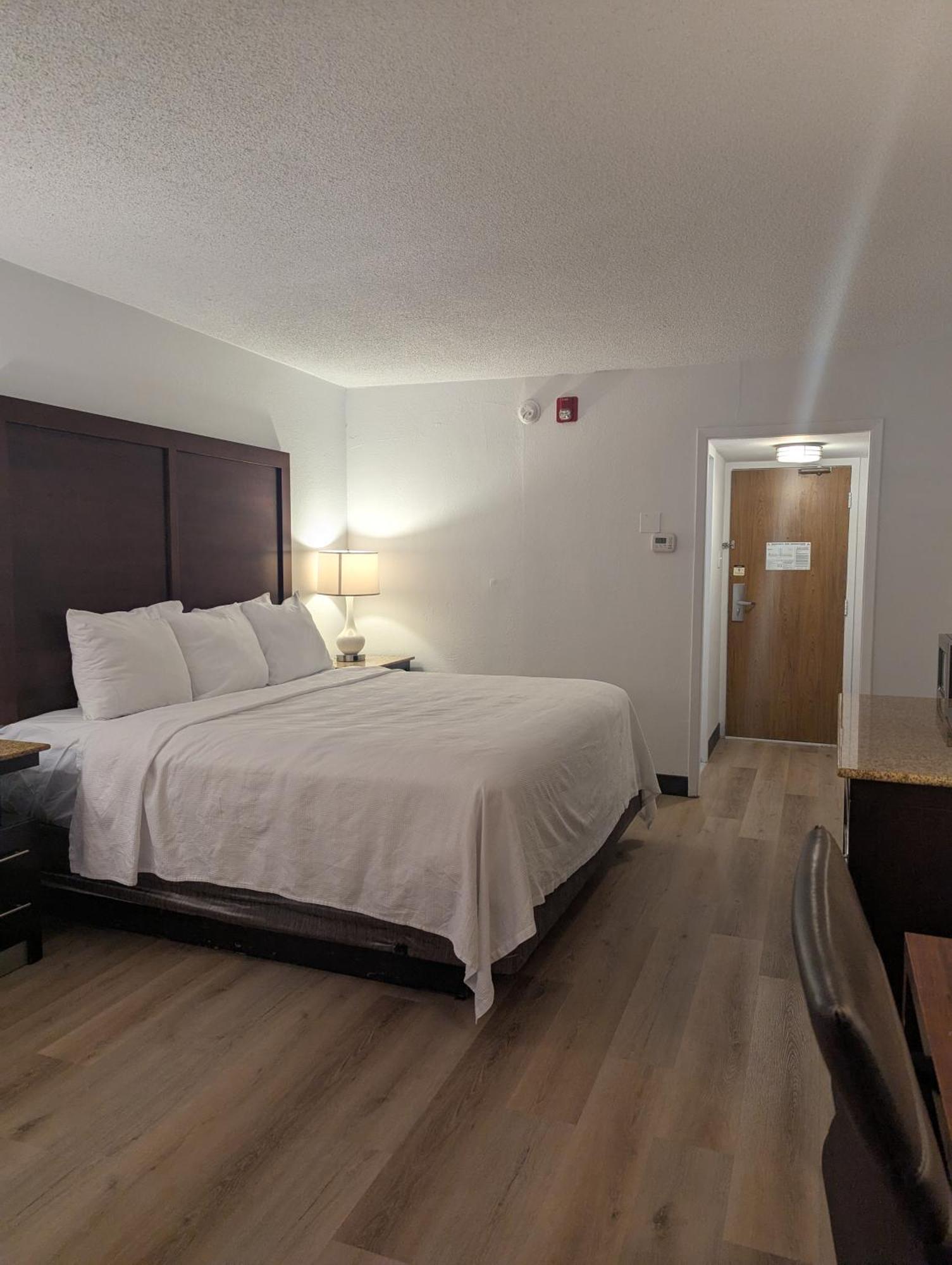 Plaza Hotel Denver Central מראה חיצוני תמונה